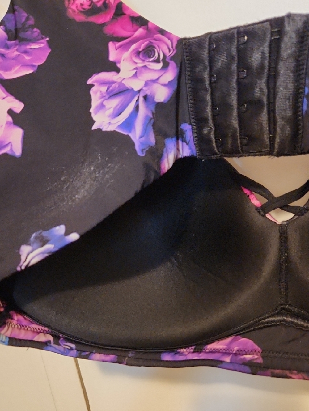 🔥Torrid Dream Wire Free Boost Black Wireless Bra with Rainbow Floral Print - Picture 4 of 5
